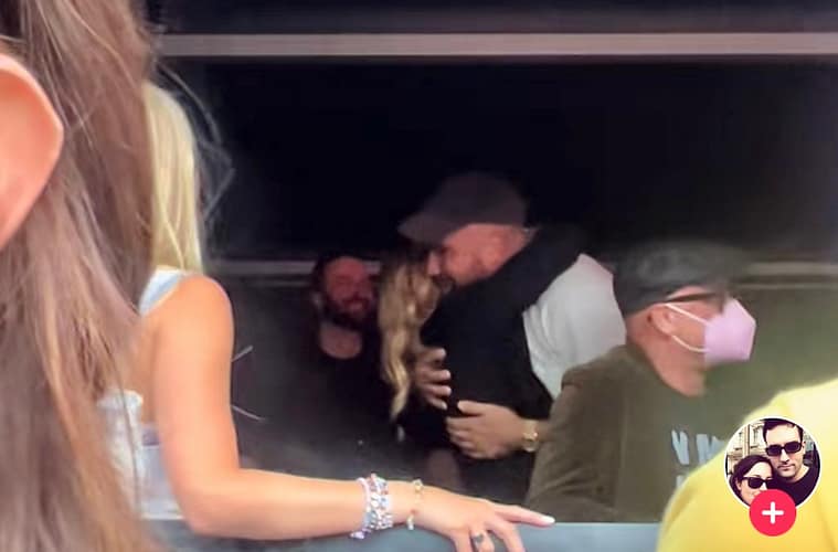 Swifties slam Julia Roberts interaction with Travis Kelce