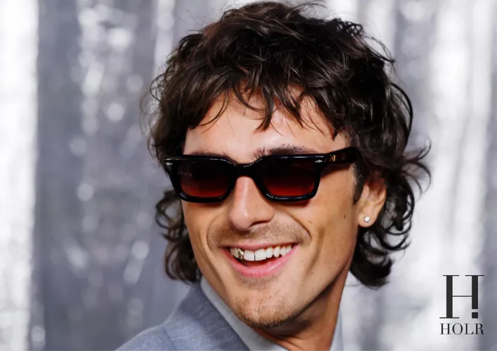 Jacob Elordi Debuts Gold Tooth at Wuthering Heights Premiere –