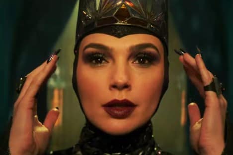 Gal Gadot Embraces Villainy as the Evil Queen in Snow White