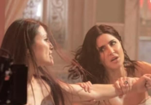 Katrina Kaif's Towel Fight Scene