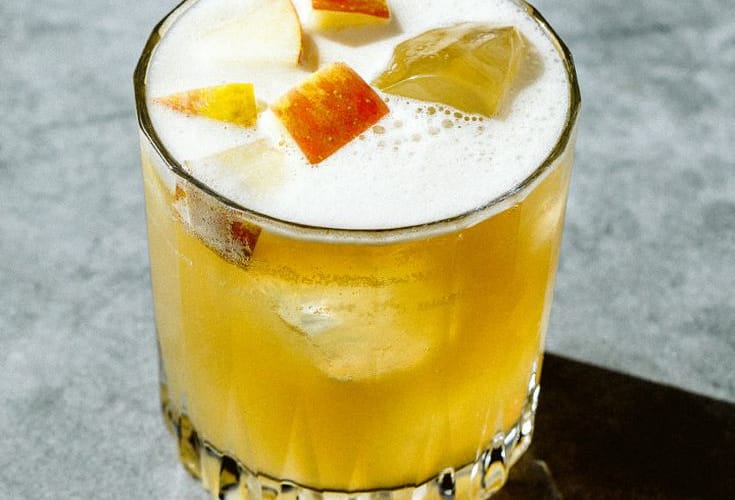 Summer Cocktails To Try Before Summer Ends