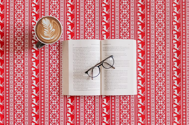 Holiday Gift Guide For Bookworms