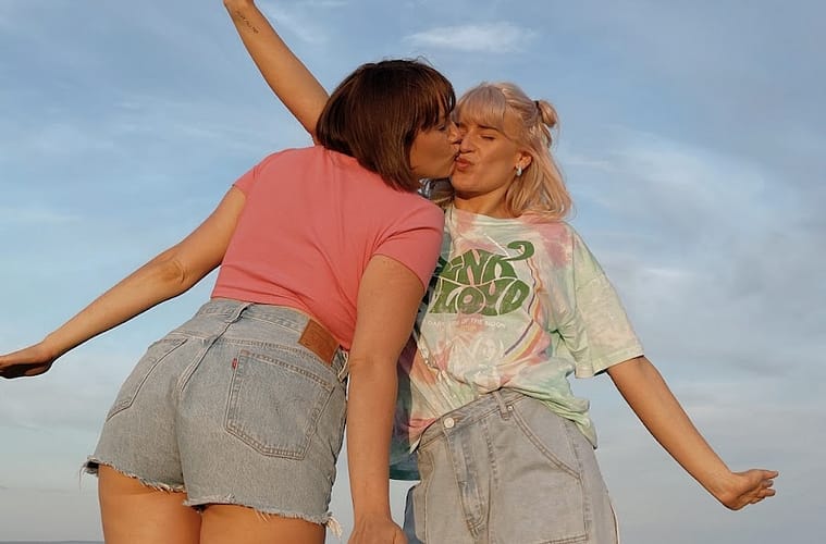 julie and camilla lorentzen