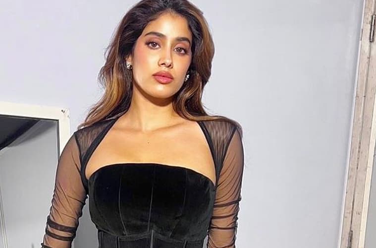 Janhvi Kapoor Steals Spotlight Shantanu and Nikhil Filmfare Awards Curtain Raiser