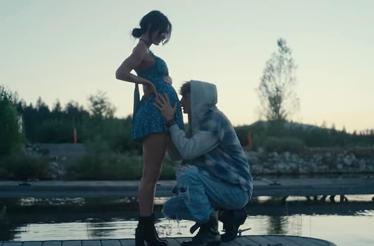 Megan Fox Baby Bump with Machine Gun Kelly