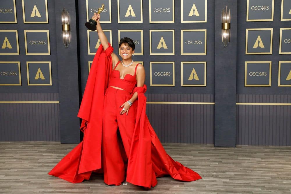 Ariana DuBose wins an Oscar