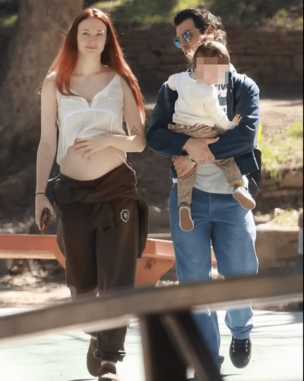 Sophie Turner, Joe Jonas, and Willa on a family outing