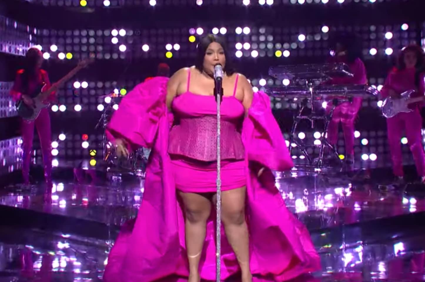 Lizzo performing at SNL