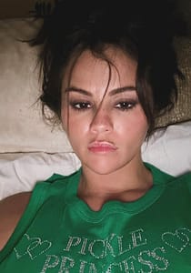 Selena Gomez Addresses Plastic Surgery Rumours