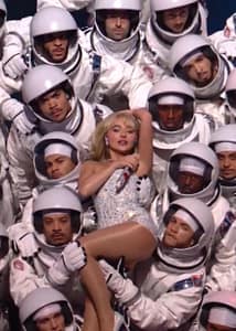 Britney Spears Critcizes Sabrina Carpenter's VMAs Performance