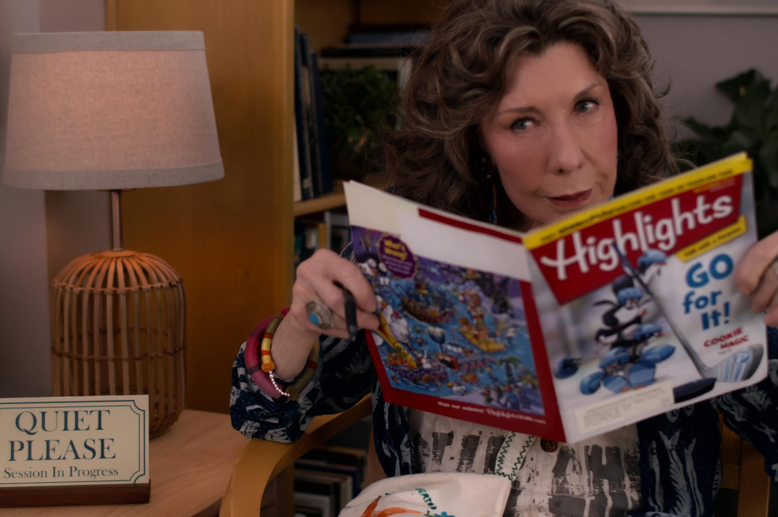 LILY TOMLIN as FRANKIE BERGSTEIN in GRACE and FRANKIE.