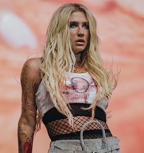 Kesha Nude Instragam Post "Bored of Wearing Clothes"