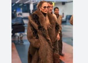 Jennifer Lopez Mistaken for Rihanna at Udaipur Wedding Arrival