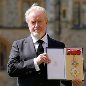 Russell Crowe is "uncomfortable" with new Gladiator film