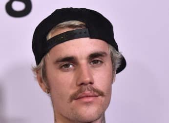 Justin Bieber Says He’s “Broken” and Has Anger Issues in Candid Post