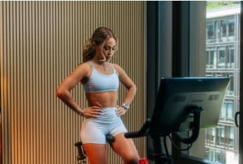 HOLR Chats with Peloton Instructor Olivia Amato