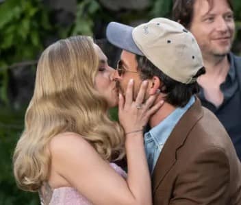 Scarlett Johansson & Jonathan Bailey Fuel Romance Buzz with New Intimate Pic