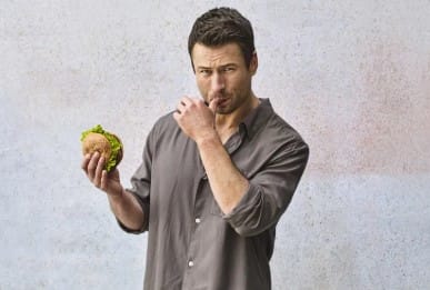 Glen Powell Expands Smash Kitchen with New Cooking Oils Line