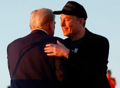 AI Deepfake of Trump Kissing Elon’s Feet Hijacks HUD Office Screens