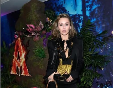 Miley Cyrus Calls Out Awards Culture