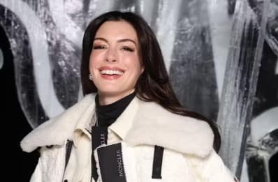 Anne Hathaway’s Viral ‘Calma’ Video Wins the Internet