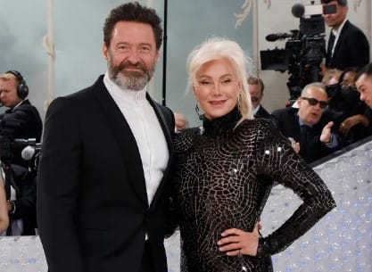 Hugh Jackman & Sutton Foster Share Sweet Beach PDA