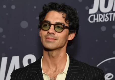 Joe Jonas Dragged After Parking Fail Goes Viral