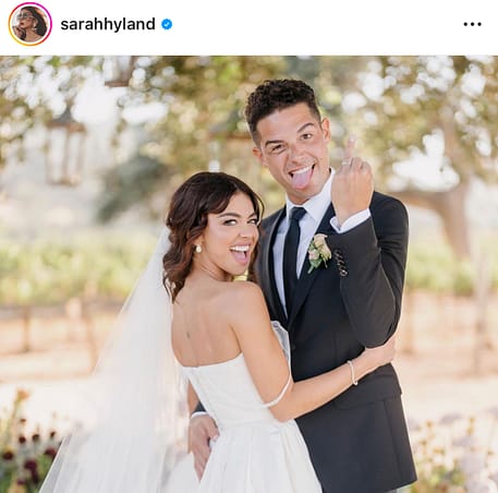 Modern Family Reunion Sarah Hyland Pregnant