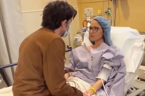 Olivia Munn Shares Intimate Moment with John Mulaney Moments Before Cancer Surgery