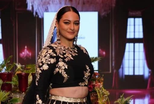 Sonakshi Sinha Fashion Black and Gold Lehenga