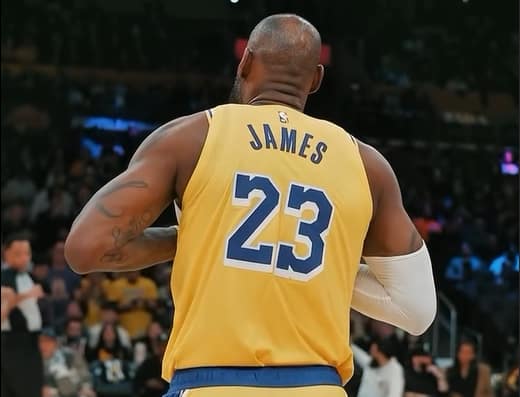 LeBron James Injury: Disaster for Lakers?