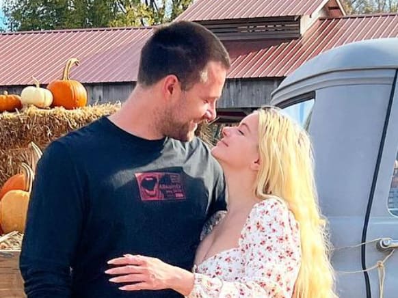 ariel winter luke benward