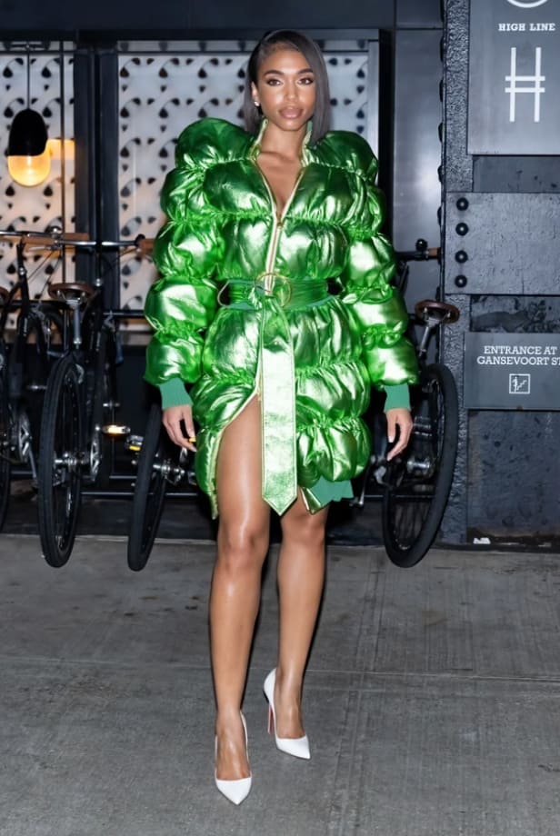 NYFW 2022, Lori Harvey paparazzi picture