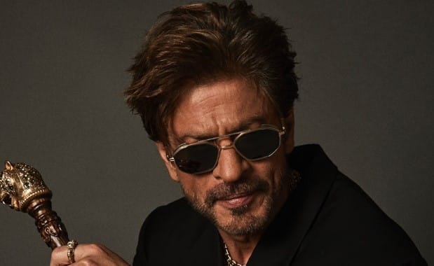 Shah Rukh Khan Resilience Shines Through After Injury On Set!