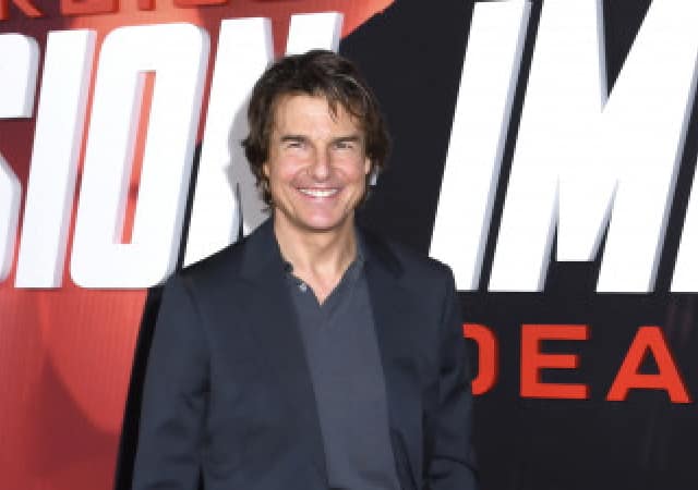 What award did Tom Cruise get?