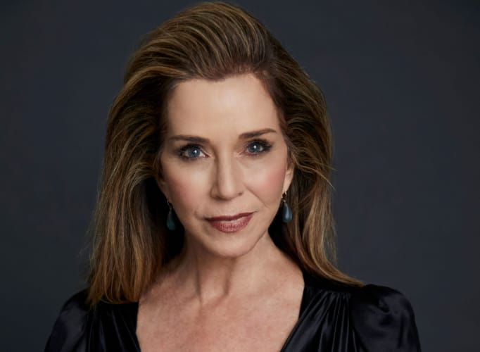 HOLR Chats: Susan Gallagher Stars In Upcoming Indie Film "Merry Good Christmas"