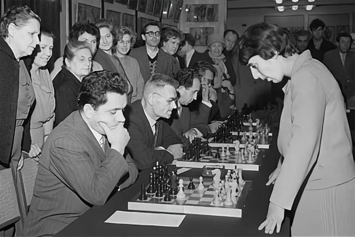 Chess Pioneer Sues Netflix