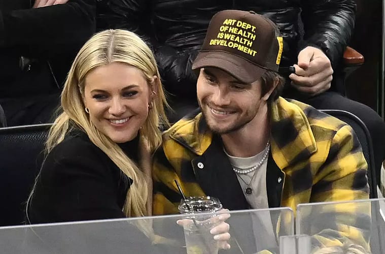 chase stokes kelsea ballerini