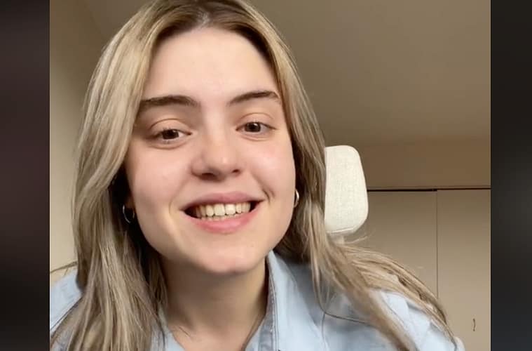 TikTok girl sends email to future self