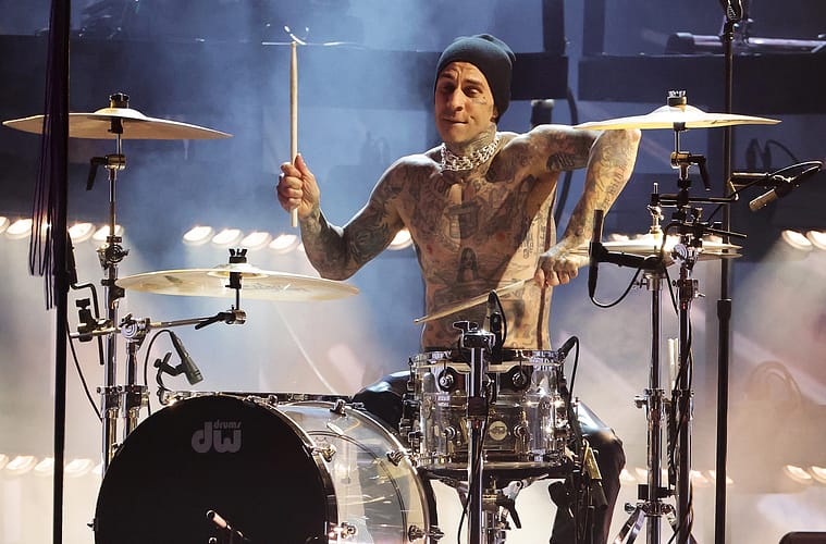 travis barker visits 9 year old fan