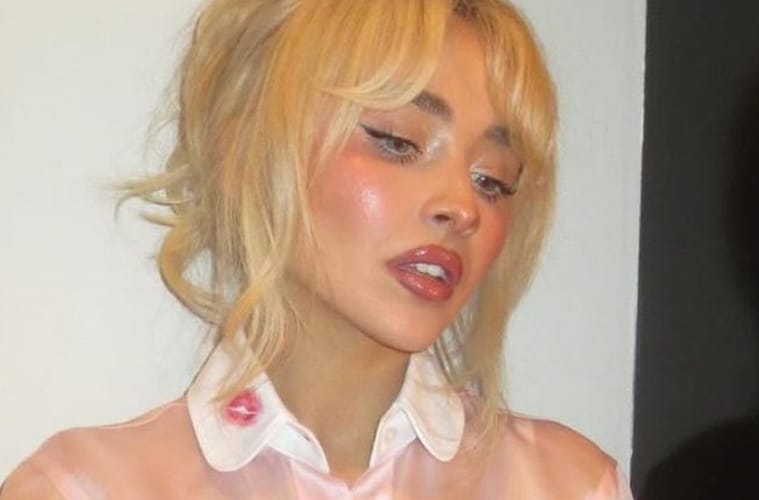 Sabrina Carpenter Blush SNL Makeup Revealed