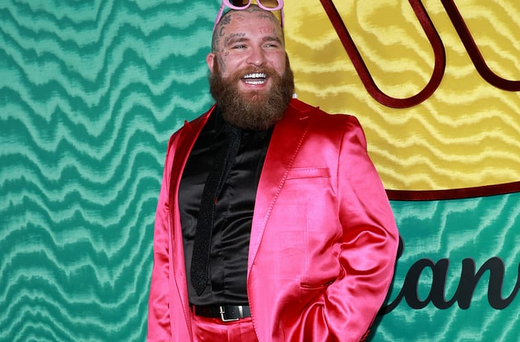 Teddy Swims Thanks Girlfriend for Help with Nightmares