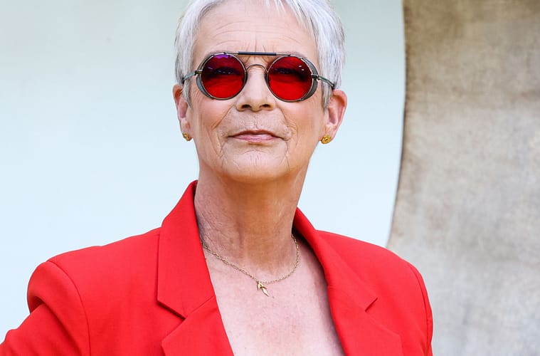 Jamie Lee Curtis Tearfully Reacts to Wildfires Threatening