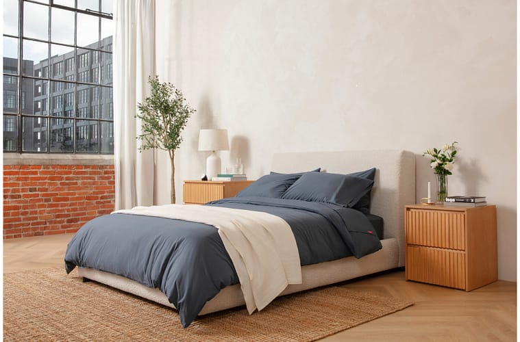 Endy Bedroom Collection