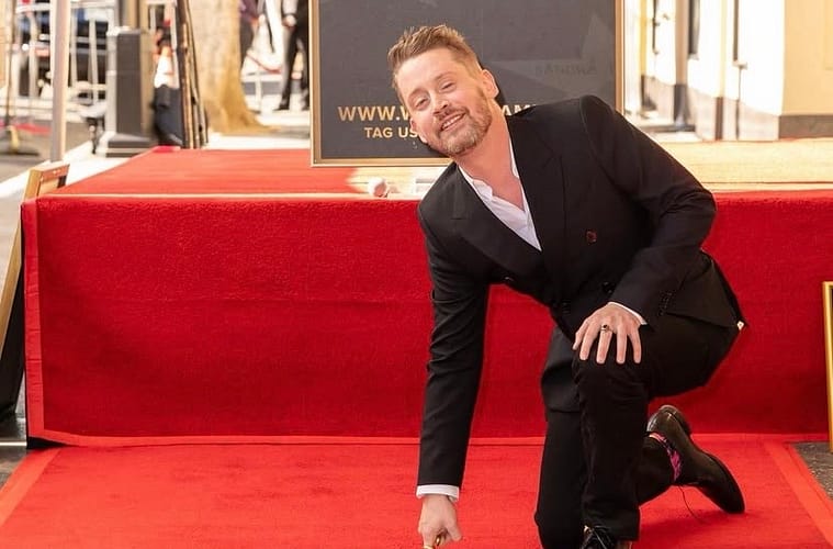 Macaulay Culkin estranged father explained.