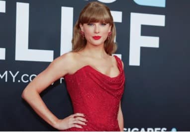 Taylor Swift Honored by Late Friend Jeff Lang’s Mother for ‘Keeping His Name Alive’