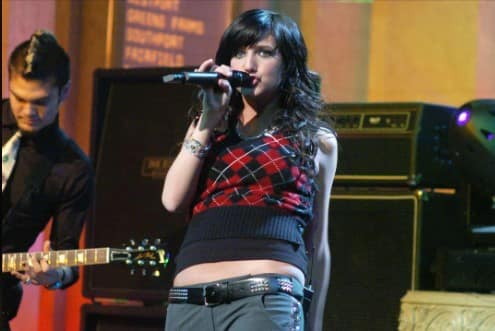 Ashlee Simpson Reflects on SNL Backlash: “The Bullying Was Insane”