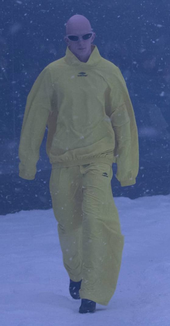Autumn/Winter 2022 collection by Balenciaga: Yellow Set