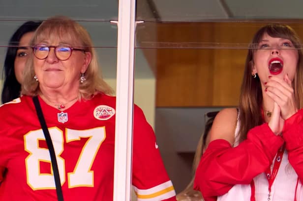 donna kelce and tayor swift