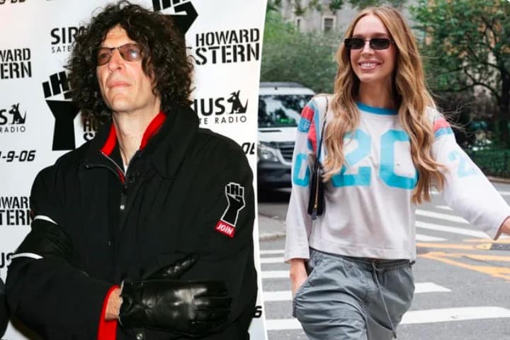 Howard Stern Avoids Fellow SiriusXM Host Alex Cooper Amid Reported Feud